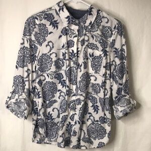 TOMMY Hilfiger Blouse Size S/P White with Navy Print Long Sleeve Tab up